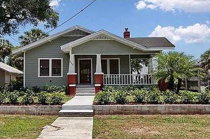 3rd image of 103 W Crest Ave
