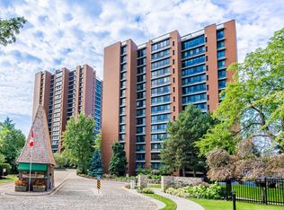 1400 Dixie Rd #1409, Mississauga, ON L5E3E1