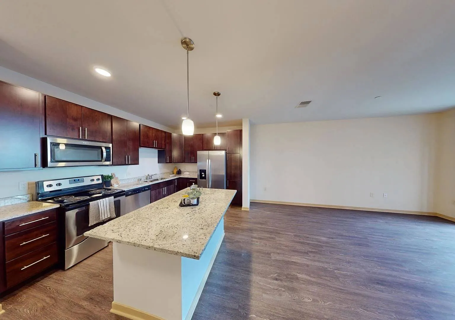 Royster Commons Apartment Homes — Photo 4