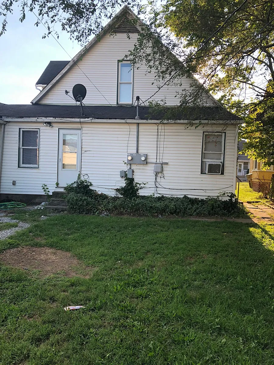 Building Photo - 1637 Cottage Ave