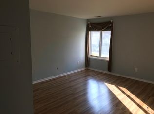 M11 Avon Dr, East Windsor, NJ 08520