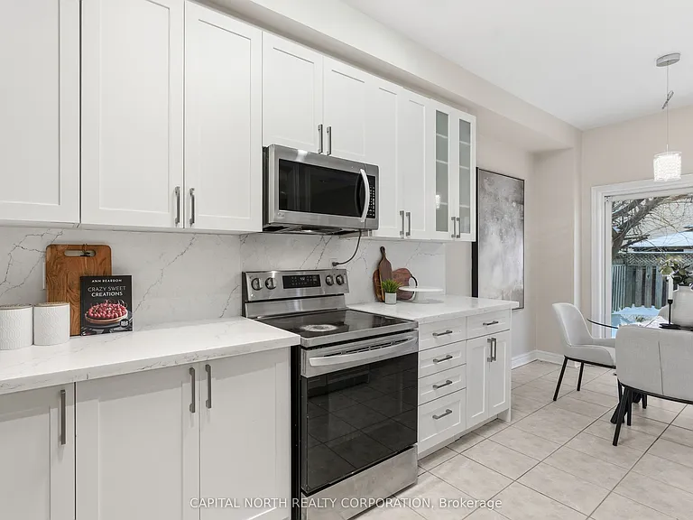 74 Bullrush Dr — Photo 13
