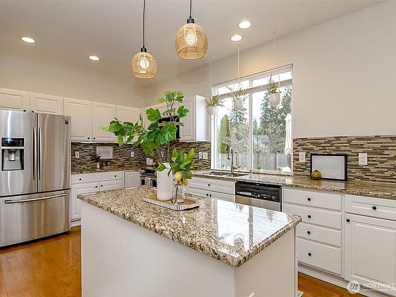 3rd image of 15204 48th Avenue SE