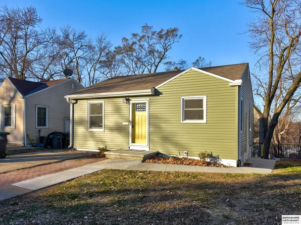 3948 N 54th St, Omaha, NE 68104