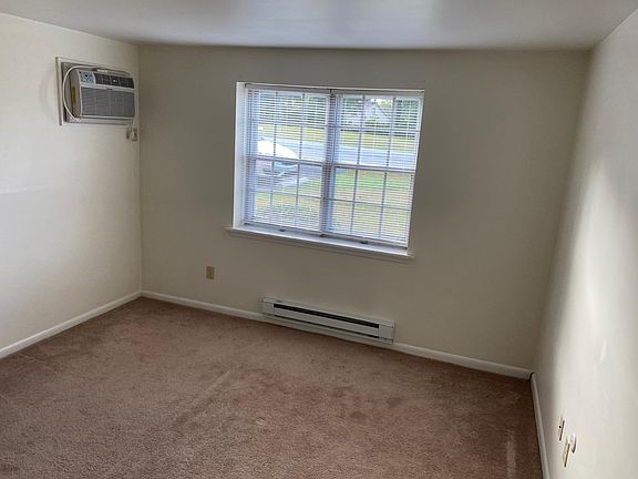 2nd image of 601 E Cypress St APT 2