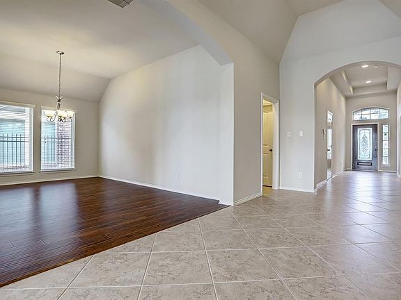 4th image of 26323 Crystal Cove Ln