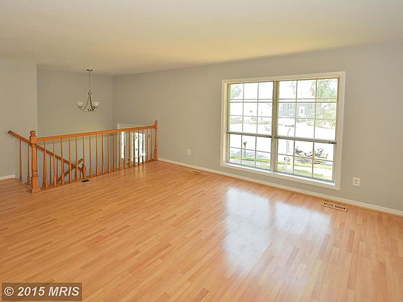 3rd image of 1240 Summerfield Dr