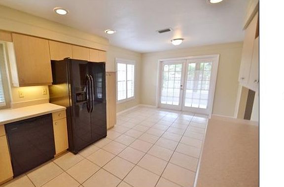 2nd image of 113 Trafalgar Pl