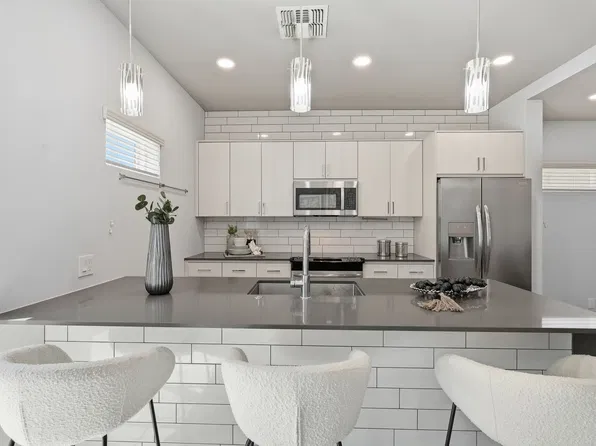 2727 E Thomas Rd Unit 5, Phoenix, AZ 85016
