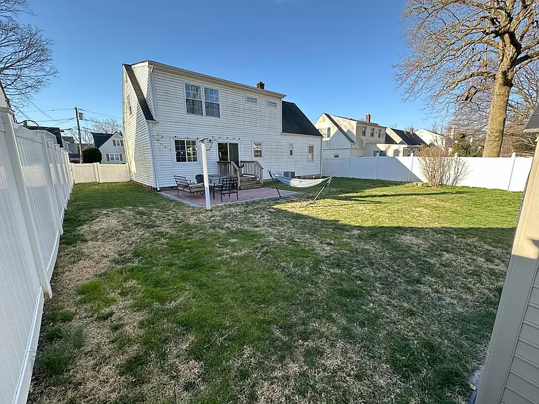 23 Mayfield Pl — Photo 7