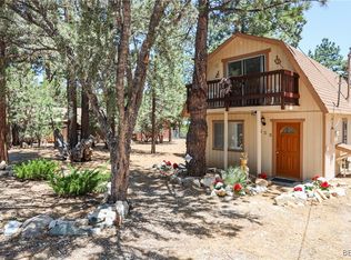 523 Wabash Ln, Sugarloaf, CA 92386