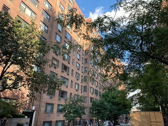 2nd image of 425 E 63rd St APT W2g
