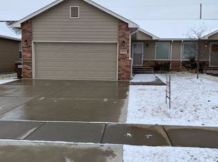 1105 W Maywood Ct, Wichita, KS 67217