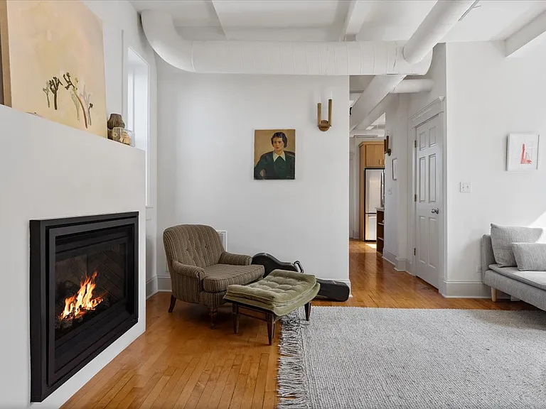 1530 W Superior St #3R — Photo 6