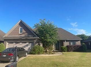 608 Ashton Oak Dr, Plantersville, AL 36066