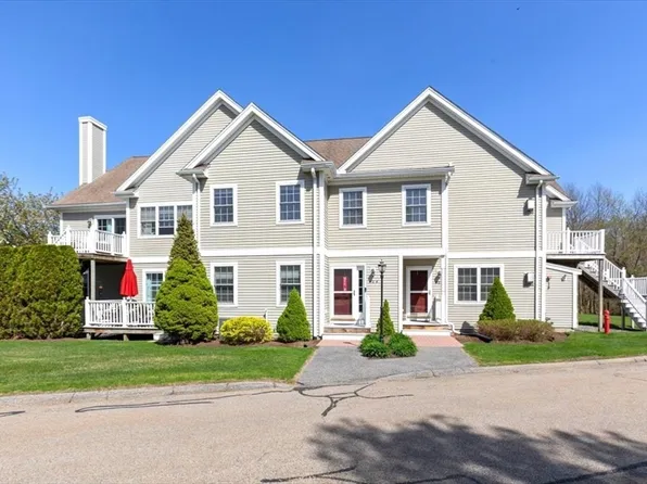 404 Regency Ln Unit 404, Abington, MA 02351