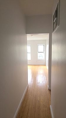 3rd image of 2224 Amsterdam Ave #6F