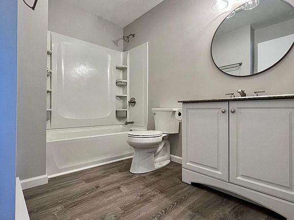5th image of 10 Hillside St #B