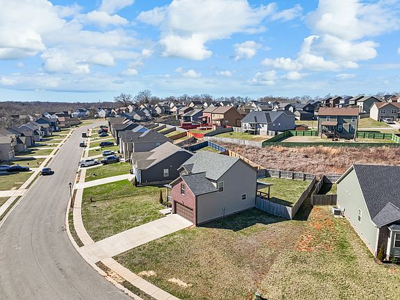 2nd image of 801 Crestone Ln
