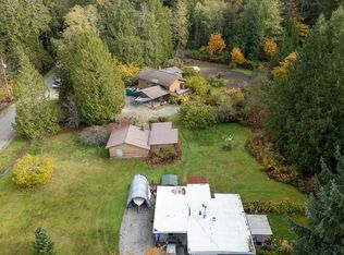 6481 Reeves Rd, Sechelt, BC V7Z 0N4