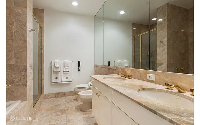 Rented by Douglas Elliman | media 27