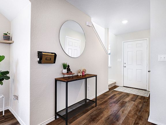 2nd image of 7363 Yucca Pl
