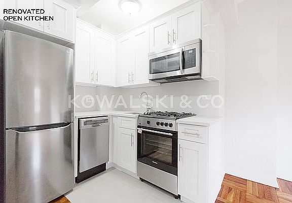 5th image of 180 W Houston St #5X