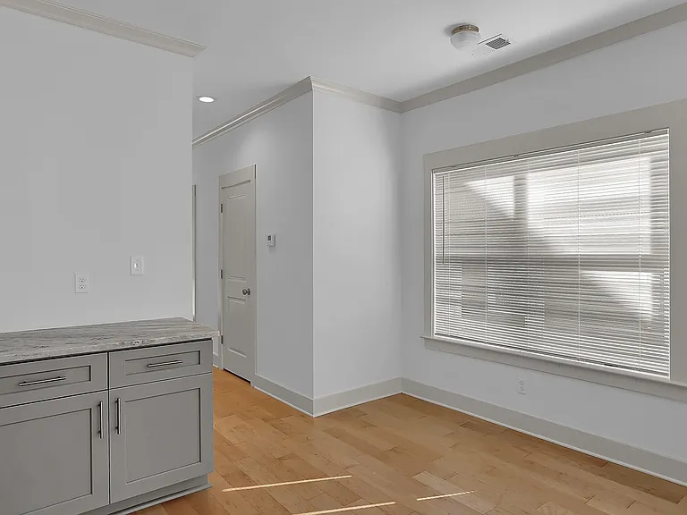 5018 Wilburn Ave — Photo 8
