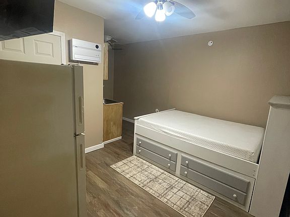 5th image of 1228 Michael St APT A