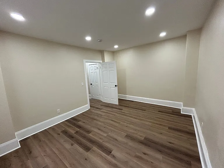 110 Lee Ave #1 — Photo 10