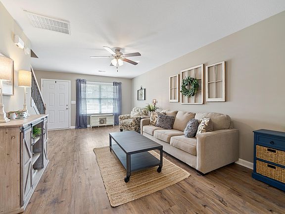 5th image of 645 Stowe Ct #F