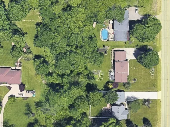 Edgerton Rd, North Royalton, OH 44133