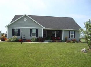 4900 Green Meadow Ct, Poseyville, IN 47633