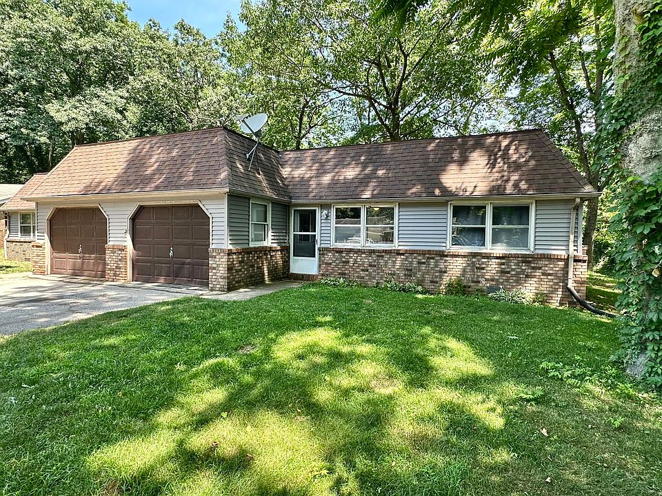 1st image of 3919-3917 Reinhardt Dr