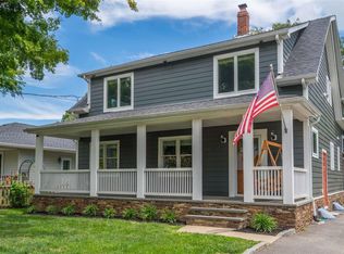 34 9th St, Locust Valley, NY 11560