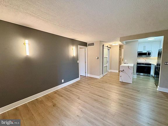 2nd image of 6800 Fleetwood Rd APT 208