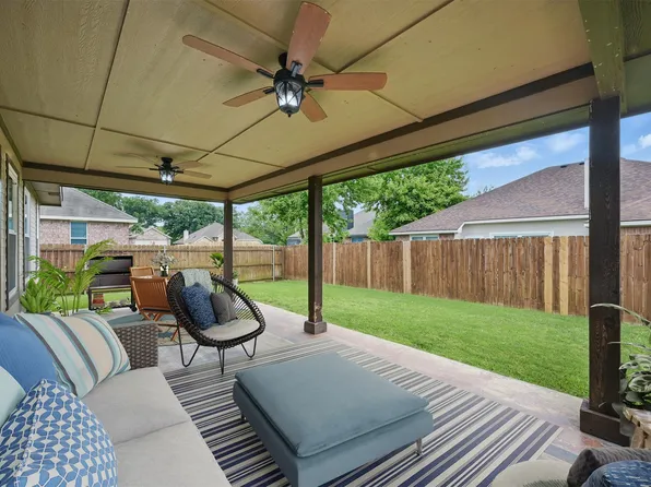 912 Glenngary Way, Denton, TX 76208
