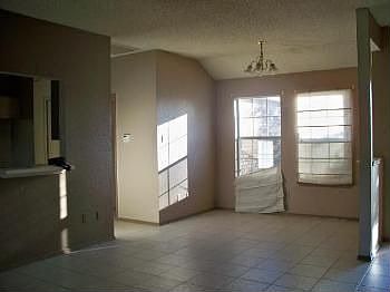 2nd image of 16300 Edgemere Dr