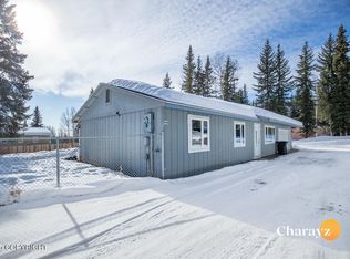905 Ridgetop Rd, North Pole, AK 99705