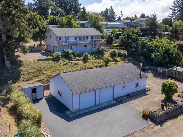 2255 Oregon St W, Tillamook, OR 97141
