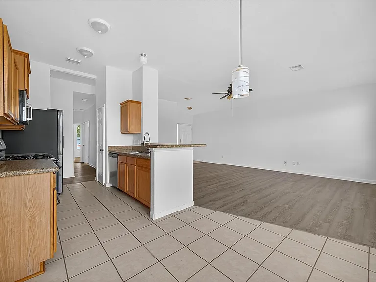 21339 Bella Jess Dr — Photo 6