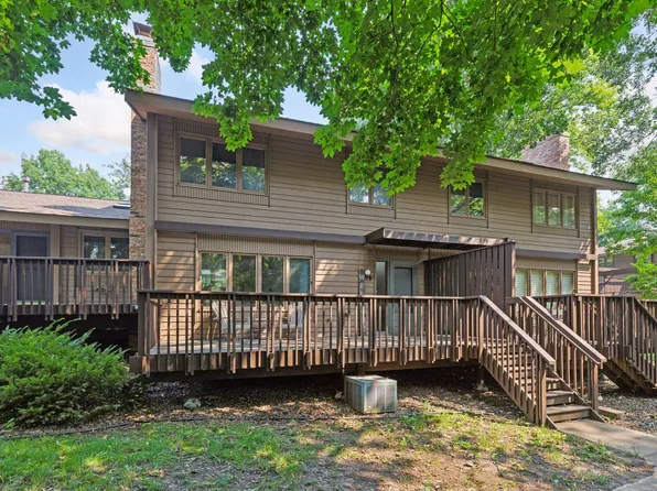 81 Birnamwood Dr, Burnsville, MN 55337