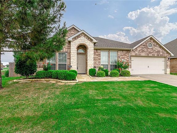 2nd image of 7832 Black Willow Ln