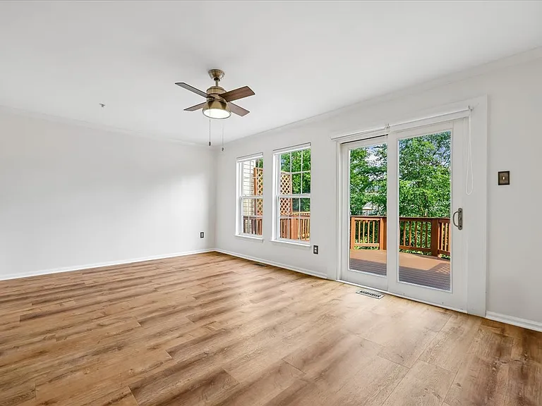 4616 Ripley Manor Ter — Photo 27
