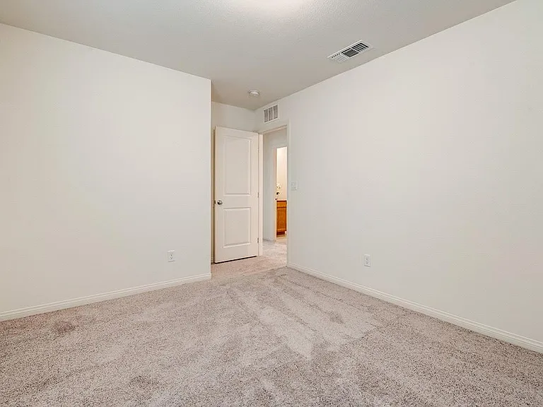 9866 Ravenswood Peak Ave — Photo 24