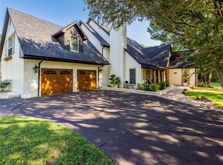 153 Meadowcreek Rd, Coppell, TX 75019