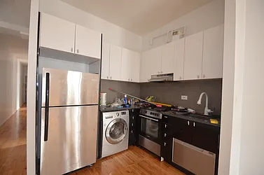 Rented by CITY SKYLINE REALTY INC