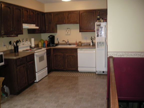 4th image of 701 S 4th St