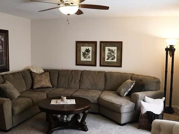 3rd image of 717 Red Deer Ln