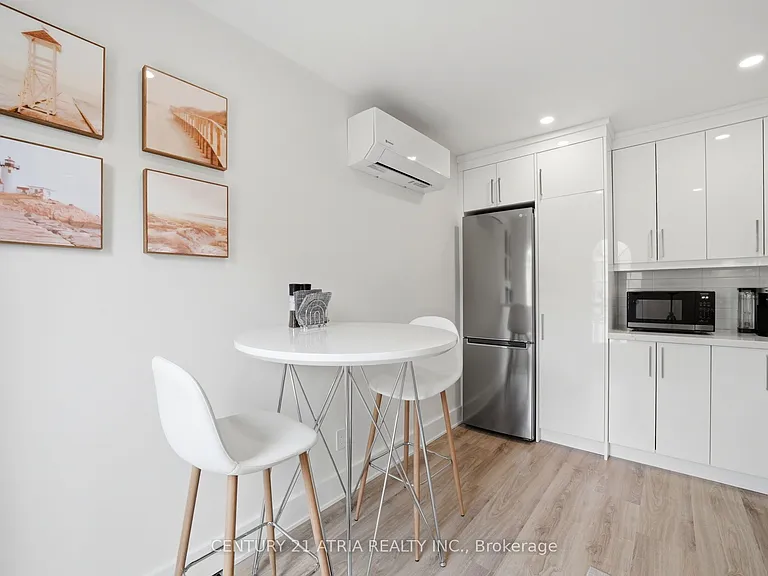 412 Delaware Ave #2 — Photo 15